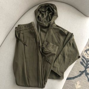 JoyLab Loungewear Jogging Set - Hoodie and Jogger Pants - Olive Green - XS